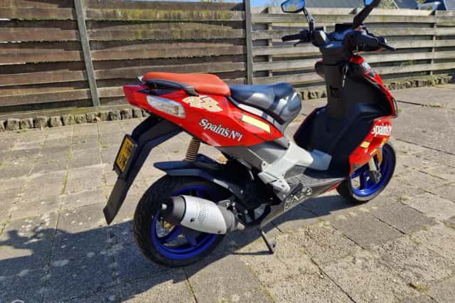 Aprilia SR 50 (2008) thumbnail 2