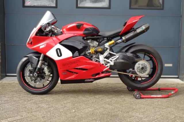 Ducati Panigale V2 (2020) thumbnail 2