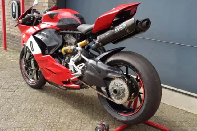 Ducati Panigale V2 (2020) thumbnail 3