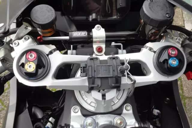 Ducati Panigale V2 (2023) thumbnail 5
