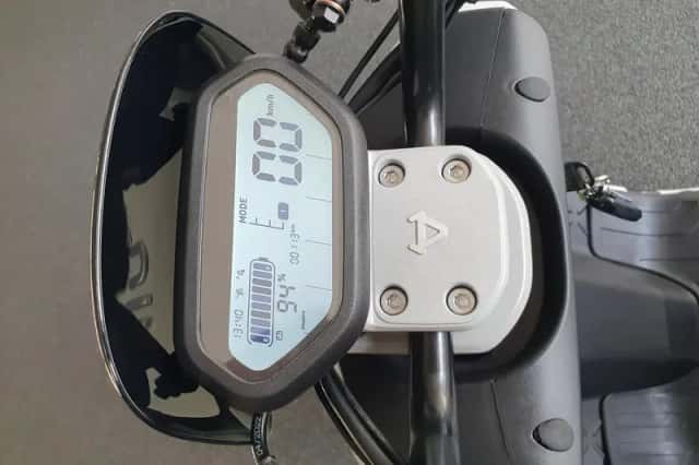 Niu N Sport e-Scooter (2022) thumbnail 6