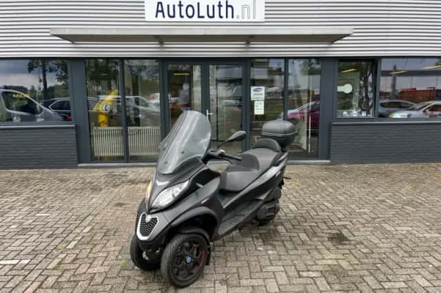 Piaggio Mp3 (2018) thumbnail 2