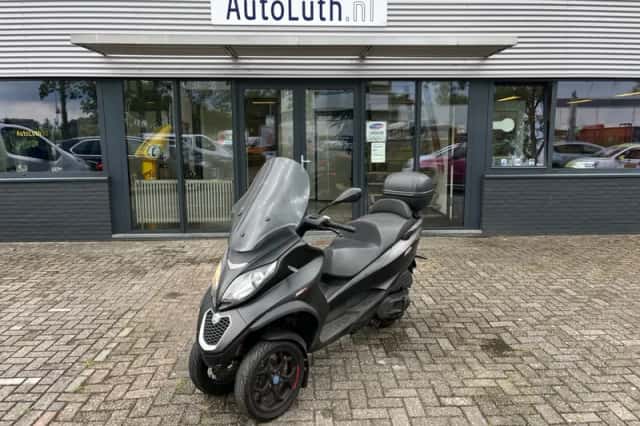 Piaggio Mp3 (2018) thumbnail 4