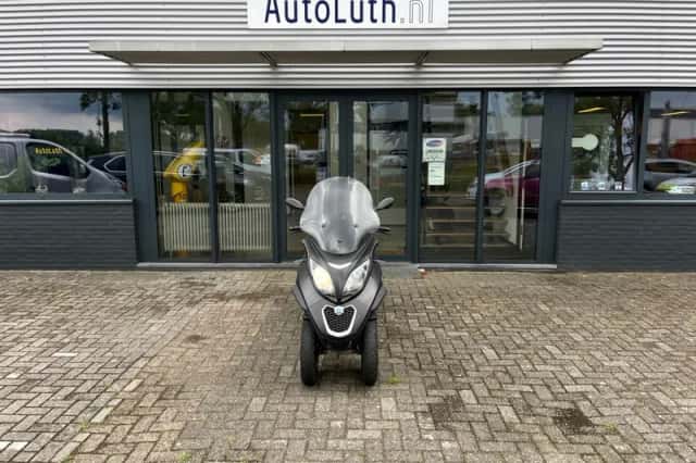 Piaggio Mp3 (2018) thumbnail 6