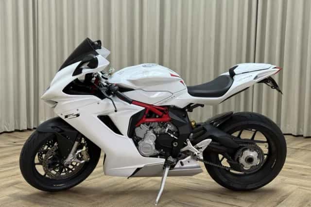 MV Agusta F3 675 128 (2013) thumbnail 2
