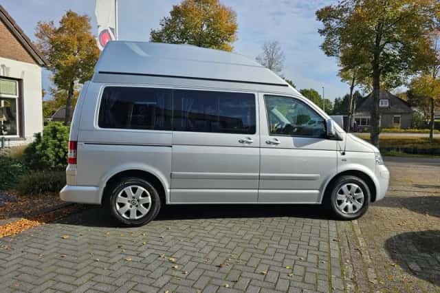 Volkswagen Transporter (2005) thumbnail 2