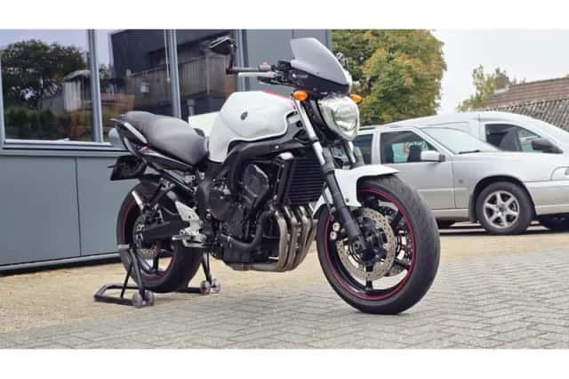 Yamaha FZ6 (2008) thumbnail 1