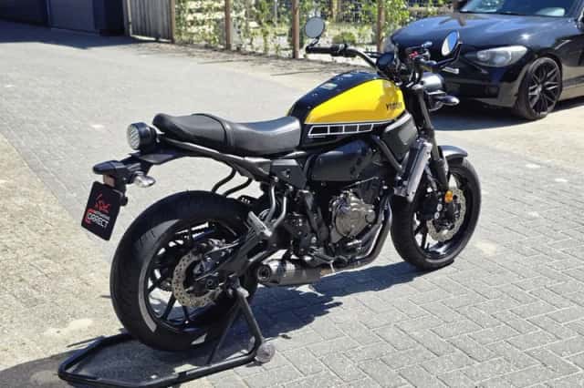 Yamaha XSR700 (2017) thumbnail 3