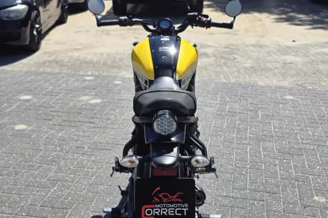 Yamaha XSR700 (2017) thumbnail 4