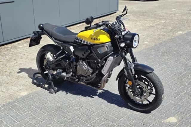Yamaha XSR700 (2017) thumbnail 5