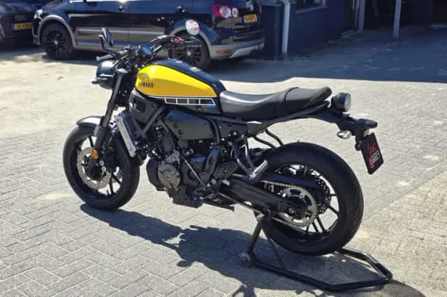 Yamaha XSR700 (2017) thumbnail 6