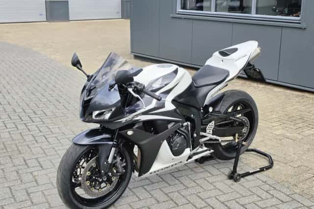 Honda CBR 600 Sport 600RR (2007) thumbnail 4