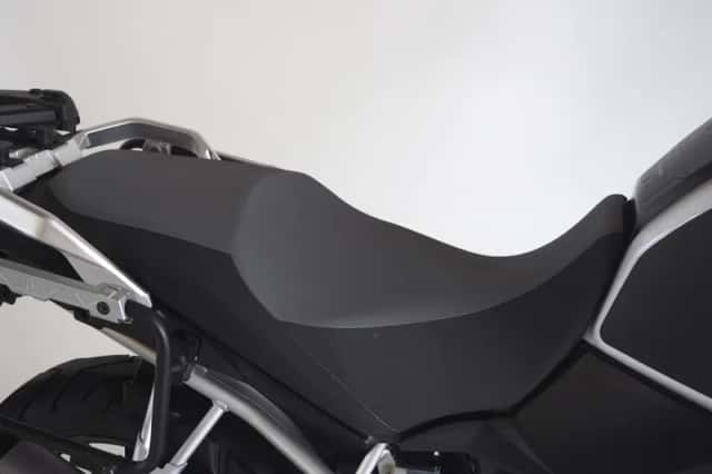 Suzuki V-Strom (2015) thumbnail 3