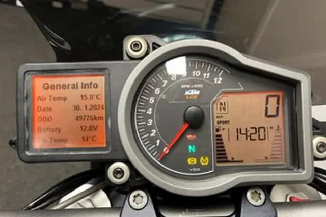KTM 1290 SuperDuke R (2014) thumbnail 2
