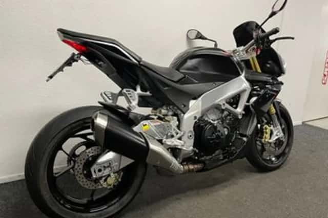 APRILIA TUONO V4 (2013) thumbnail 4