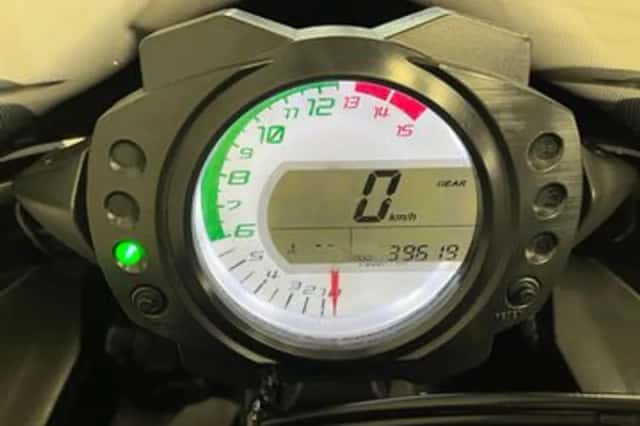 Kawasaki ZX-10R (2008) thumbnail 2