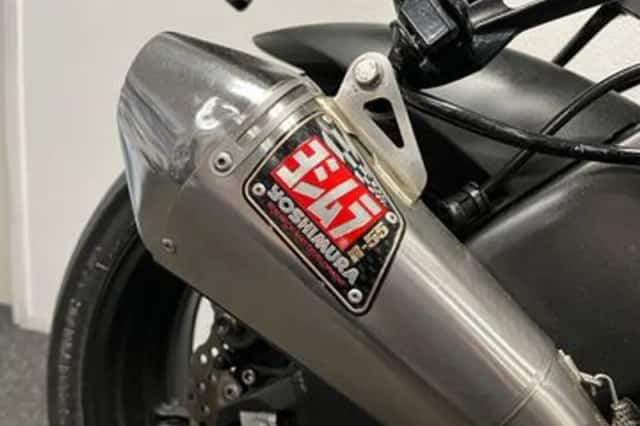 Kawasaki ZX-10R (2008) thumbnail 3