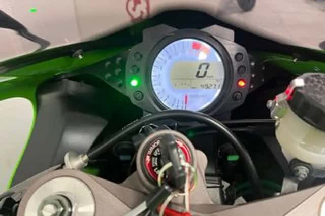 Kawasaki ZX-10R (2007) thumbnail 2