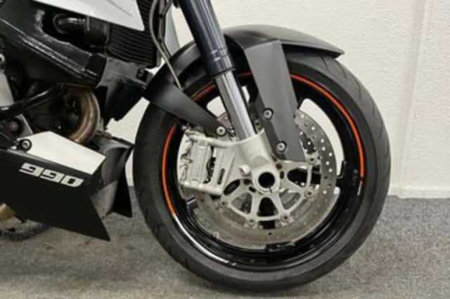 KTM Super Duke 990 (2010) thumbnail 6