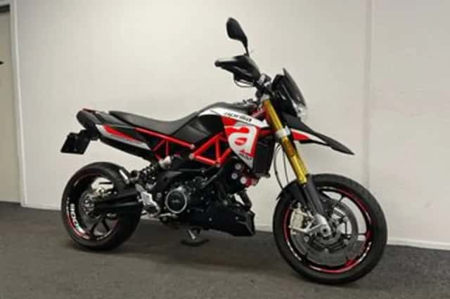 APRILIA DORSODURO 900 (2018) thumbnail 4
