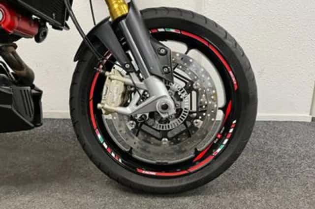 Aprilia Dorsoduro 900 (2018) thumbnail 6