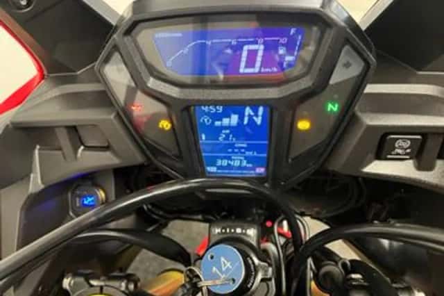 Honda Africa Twin (2016) thumbnail 2