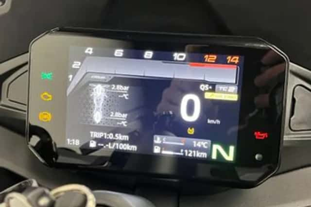 CFMoto 675SR-R (2026) thumbnail 2