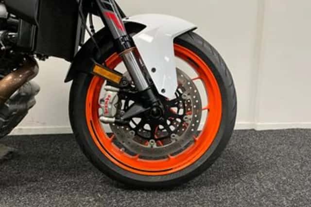KTM 1290 SuperDuke R (2018) thumbnail 5