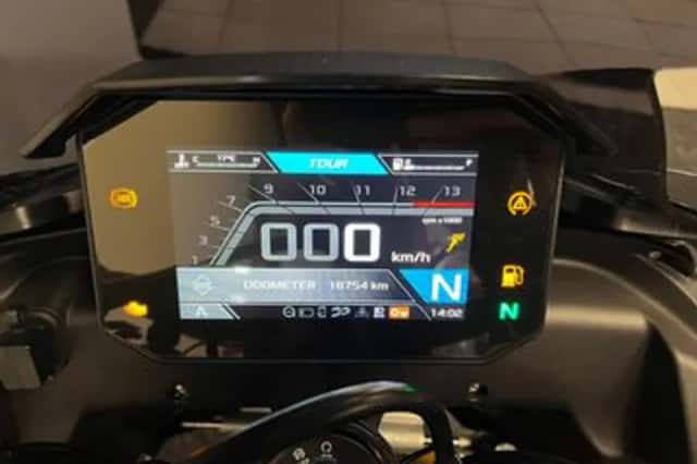APRILIA TUONO V4 FACTORY (2023) thumbnail 2