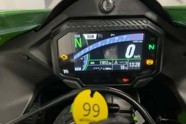 Kawasaki Ninja (2022) thumbnail 2