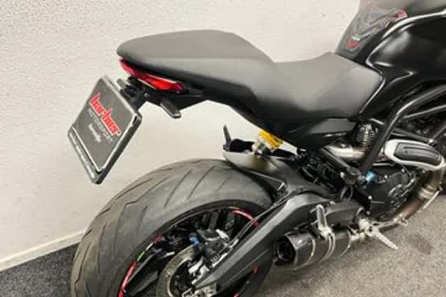 Ducati Monster 797 (2017) thumbnail 4