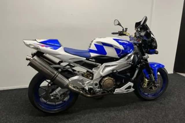 Aprilia Tuono 1000 R (2009) thumbnail 4