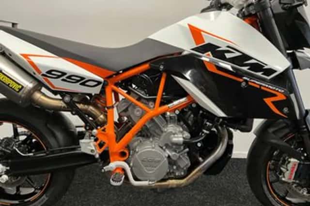 KTM 990 Supermoto R (2010) thumbnail 6