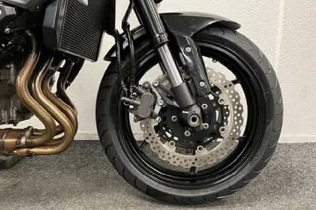 Kawasaki Z800 (2013) thumbnail 6