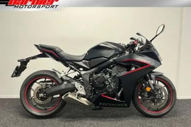 Honda CBR650R (2025) thumbnail 1