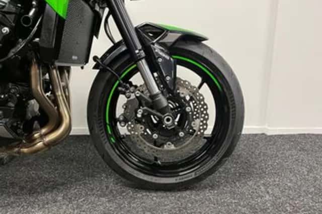 Kawasaki Z900 (2022) thumbnail 5