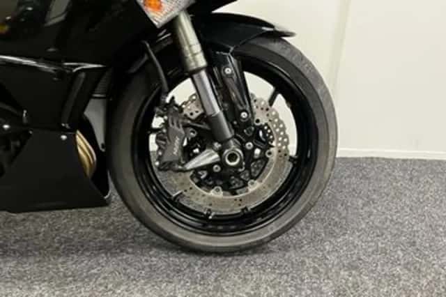 Kawasaki Ninja (2010) thumbnail 6
