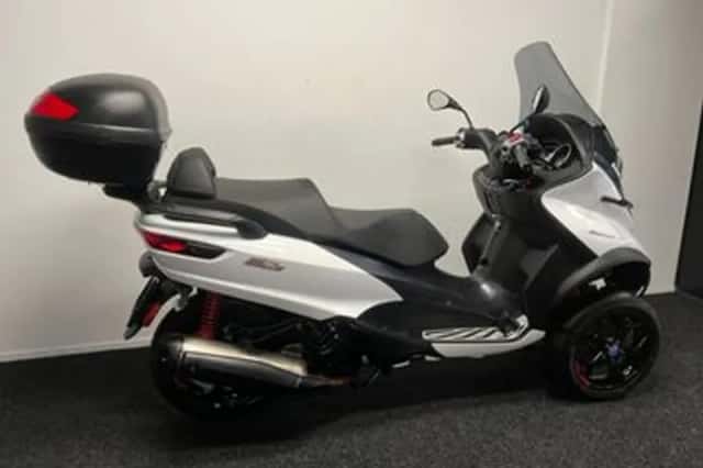 Piaggio MP3 500 (2019) thumbnail 4
