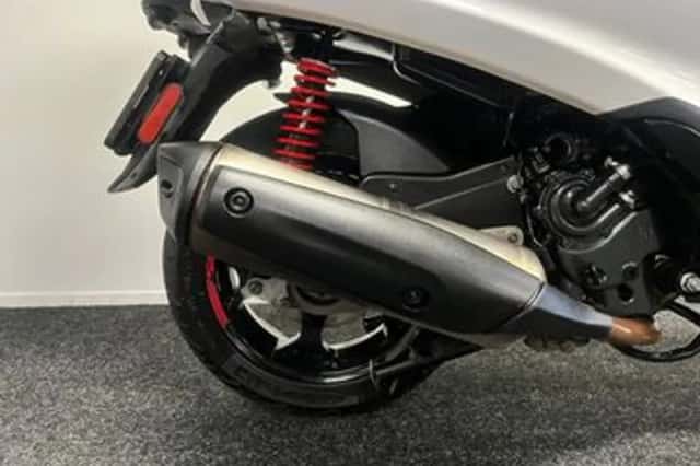 Piaggio MP3 500 (2019) thumbnail 6