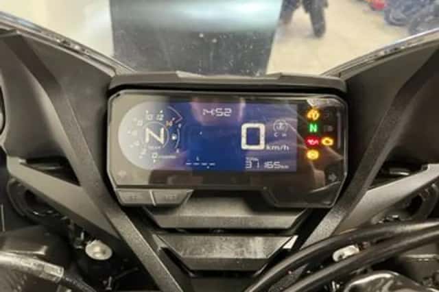 Honda CBR650R (2020) thumbnail 2