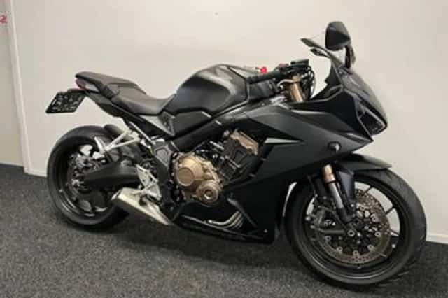 Honda CBR650R (2020) thumbnail 3