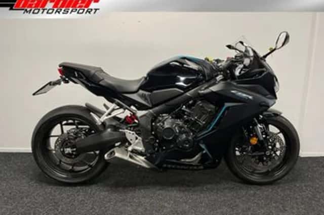Honda CBR650R (2023) thumbnail 1