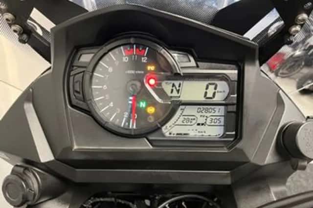 Suzuki V-Strom (2022) thumbnail 2