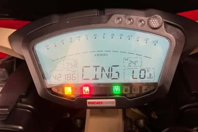 Ducati 1098 (2008) thumbnail 2