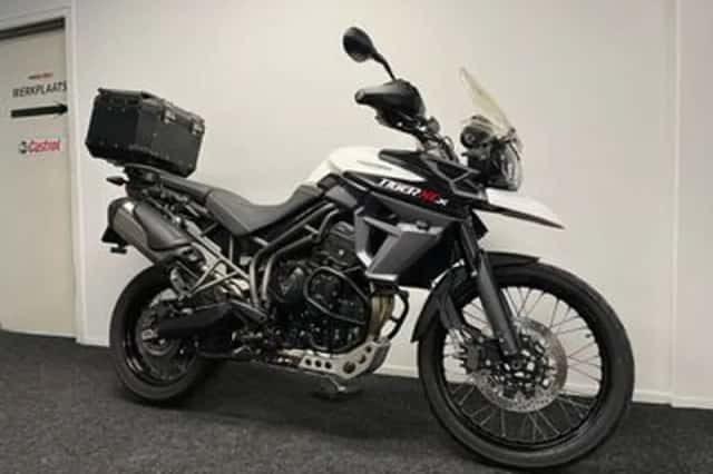 Triumph Tiger 800 XCX (2015) thumbnail 4