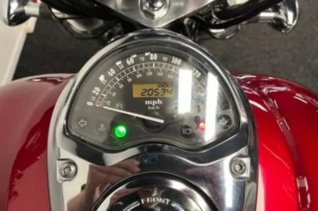 Honda Vtx 1800 (2003) thumbnail 2