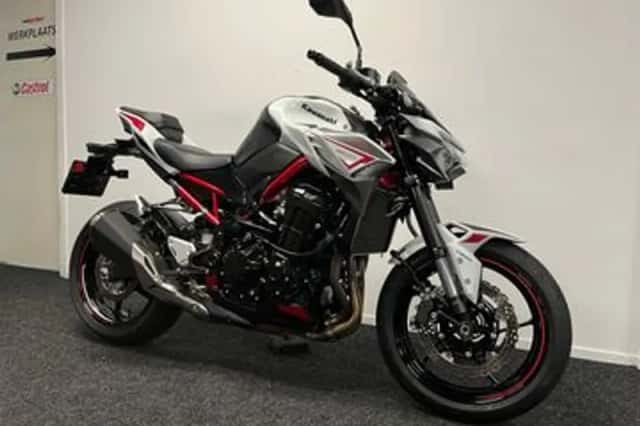 Kawasaki Z900 (2022) thumbnail 4