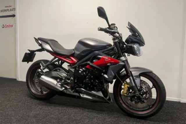 Triumph Street Triple R (2013) thumbnail 4