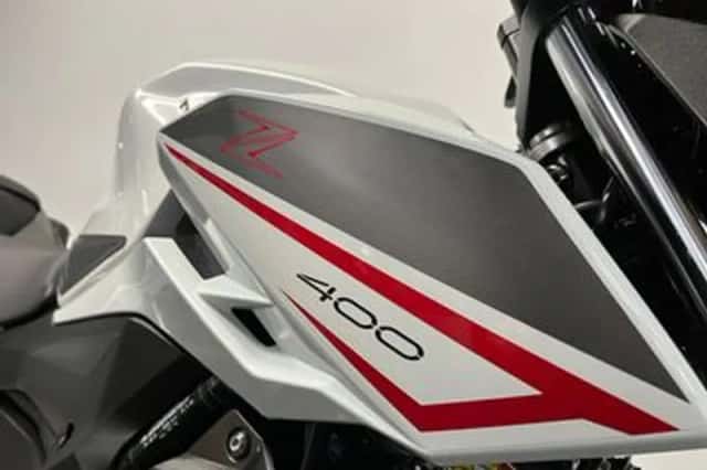Kawasaki Z400 (2022) thumbnail 3