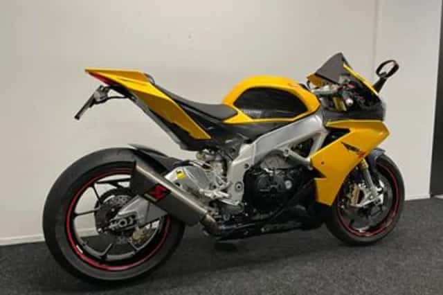 Aprilia RSV 4R (2013) thumbnail 5